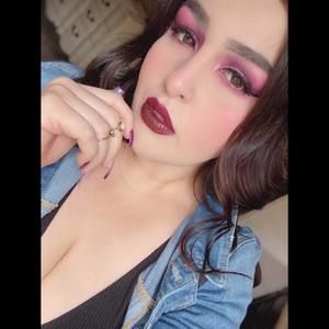 Meet your Posher, Claudia